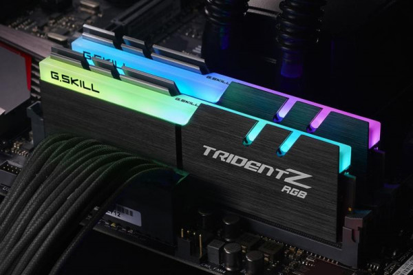 DDR4 16GB PC 3200 CL16 G.Skill KIT (2x8GB) 16GTZR Tri/Z RGB